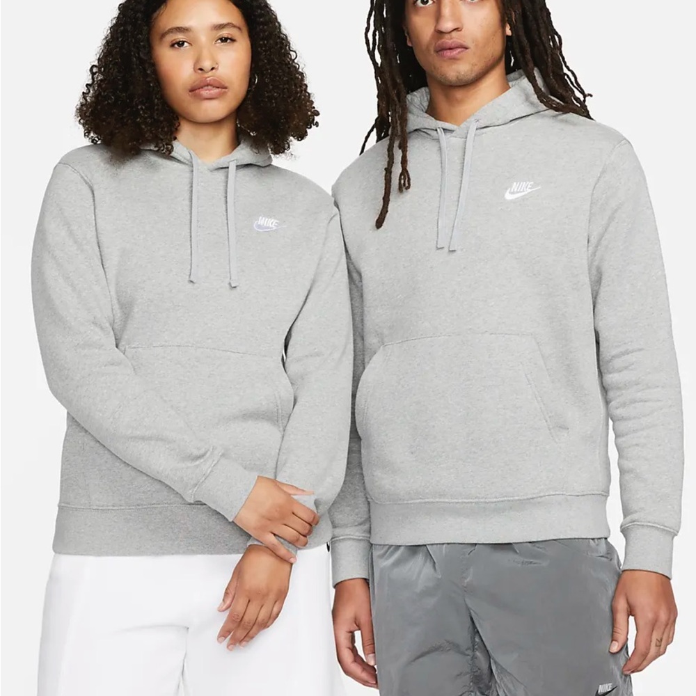 NWT Nike Sportswear Club Fleece
Pullover Hoodie, Large